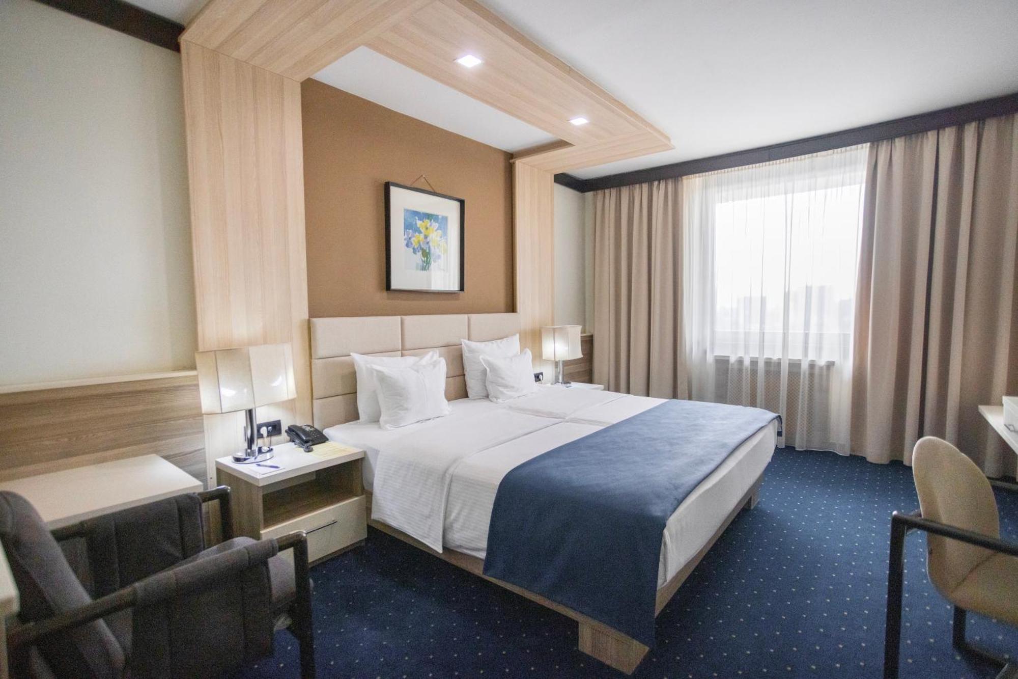 Hotel Holiday Sarajevo Ngoại thất bức ảnh