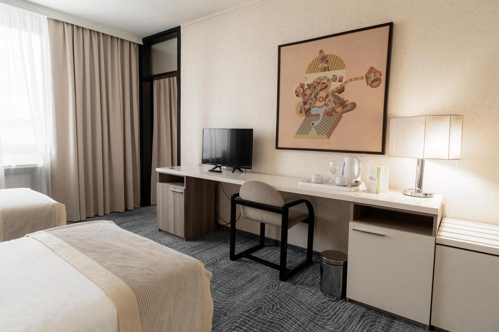 Hotel Holiday Sarajevo Ngoại thất bức ảnh